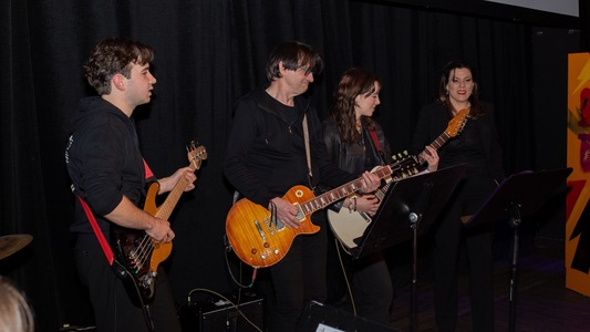 STARMANIA-202.jpg